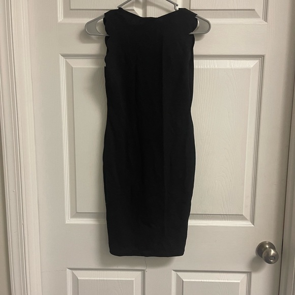 Size 4 Black cocktail dress NWT - Picture 2 of 2